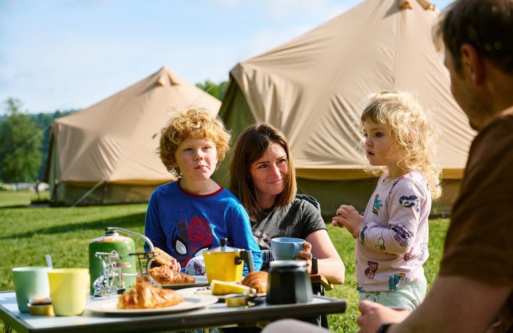 Pedagogie Krimpen Schaduw Glamping Belgische Ardennen - Tipi tent | Camping Sy - Geardropper -  Glampings