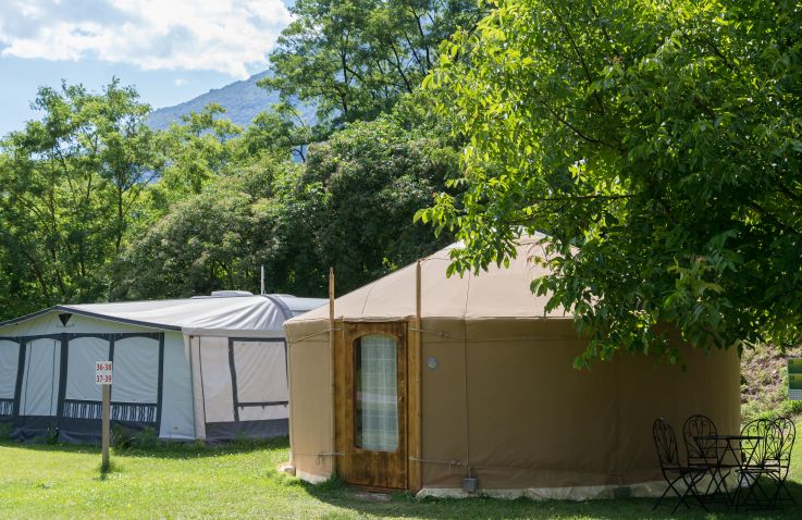 Camping Bellinzona - Mongoolse Yurt Zwitserland