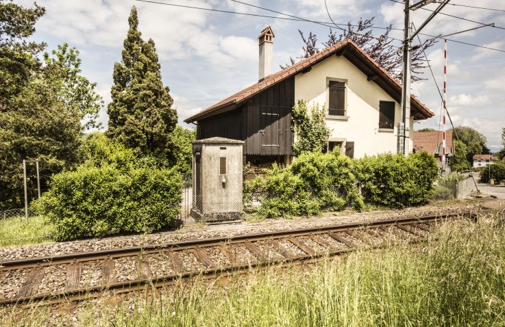 La Pinte du Vieux Manoir - Spoorwegwachtershuis Zwitserland