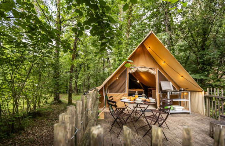 Village Huttopia Lanmary-Périgord – Glamping Dordogne